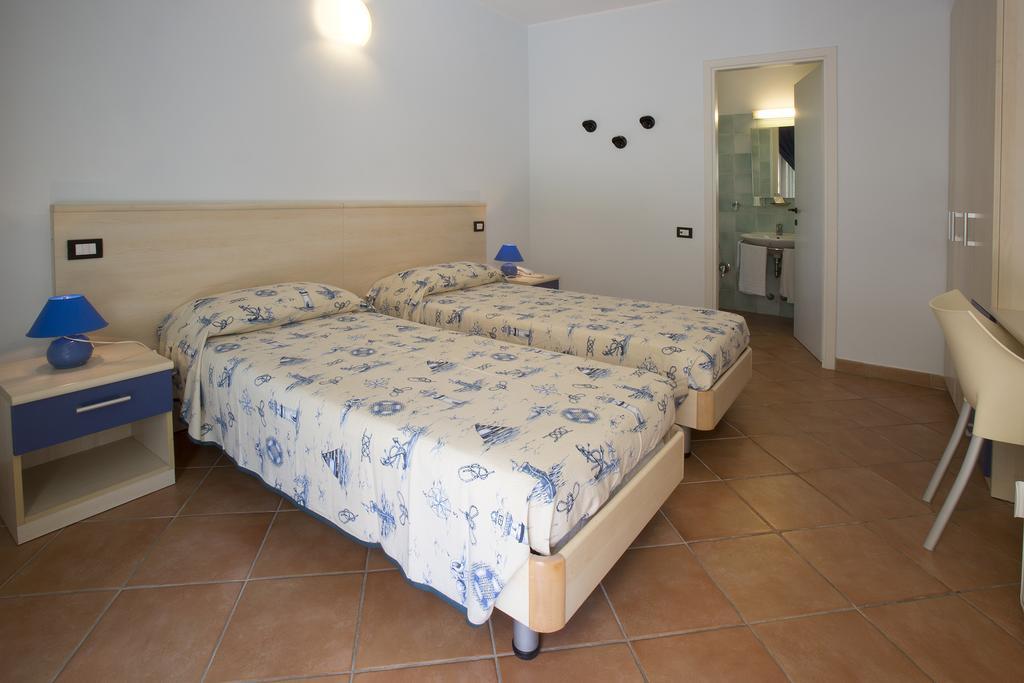 Hotel Vila Bahia Numana Cameră foto